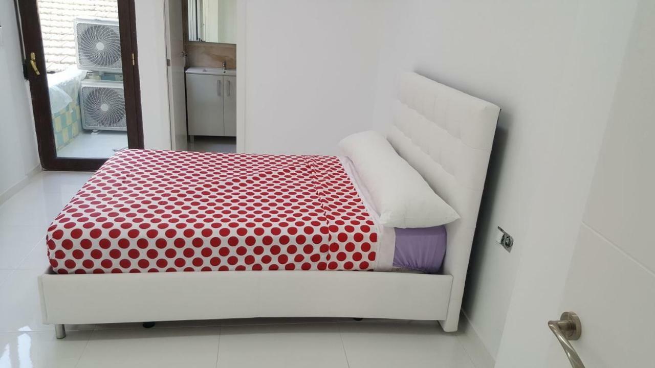 White Apartment Аликанте Экстерьер фото